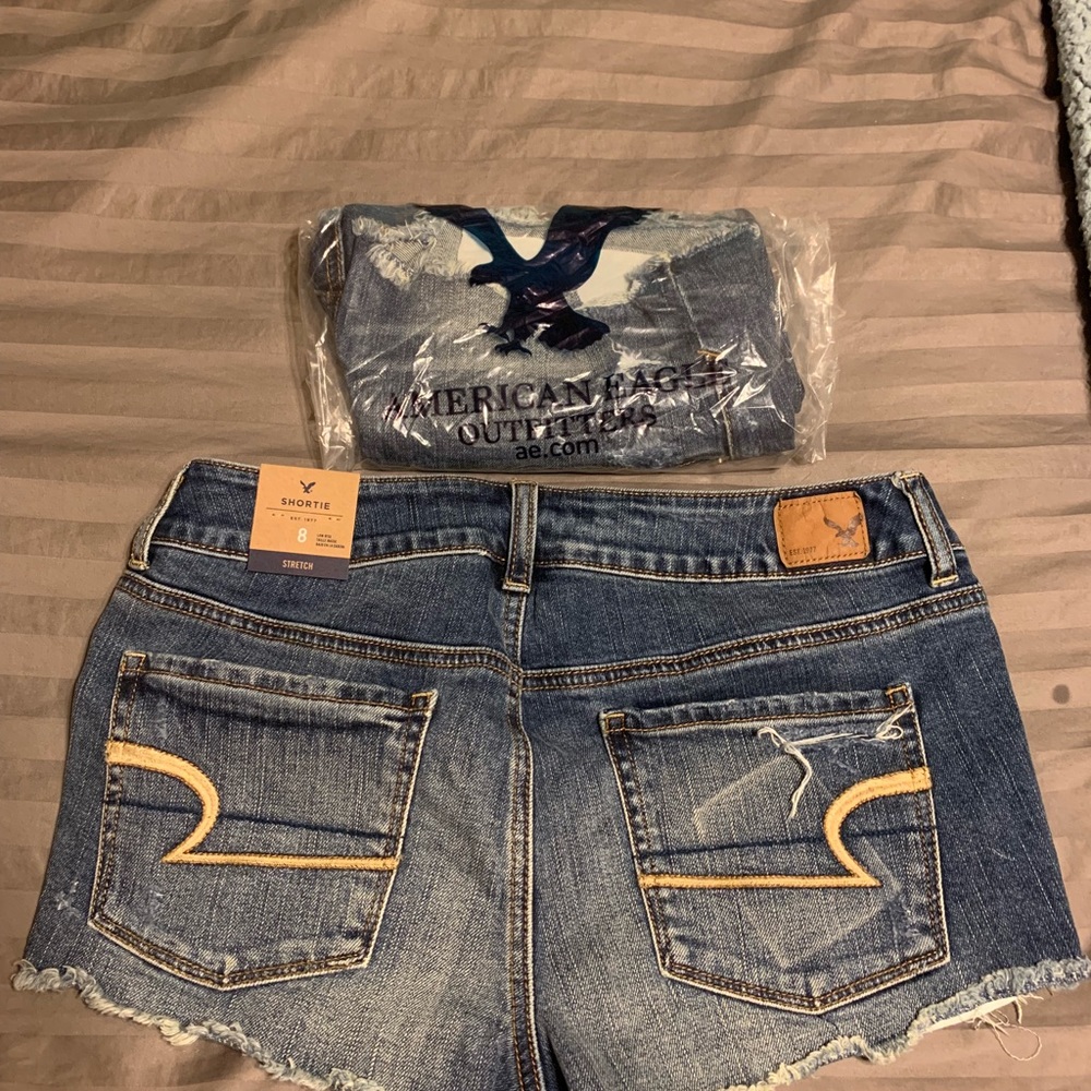 Shorts - Picture 2 of 2